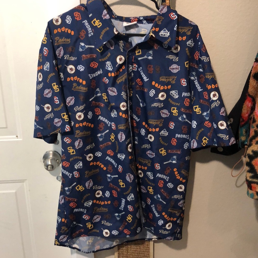 San Diego Padres Button up shirt XL